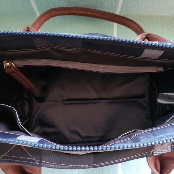 Burberry Blue Label tote bag with zipper - Picture 6 of 9